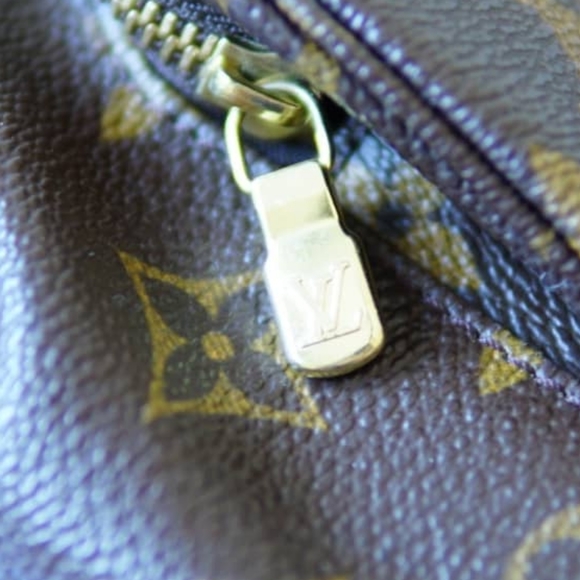 SOLD Louis Vuitton Monogram Mini Montsouris - Picture 3 of 12
